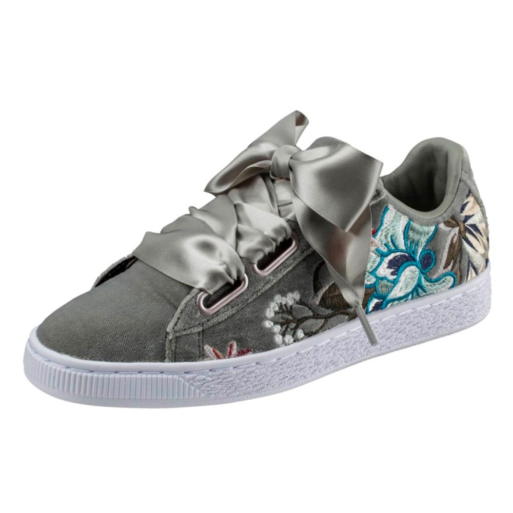 PUMA - WOMENS BASKET HEART HYPER EMB SHOES